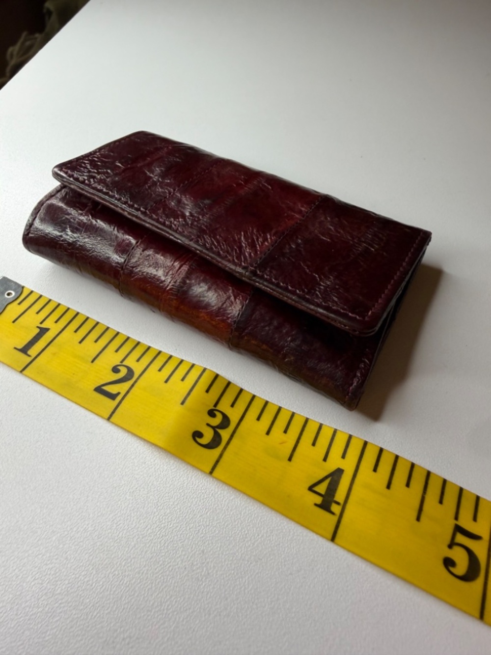 Vintage Burgundy Red Genuine Eel Skin Leather Key Wallet w/ Zip Pouch - Picture 14 of 14